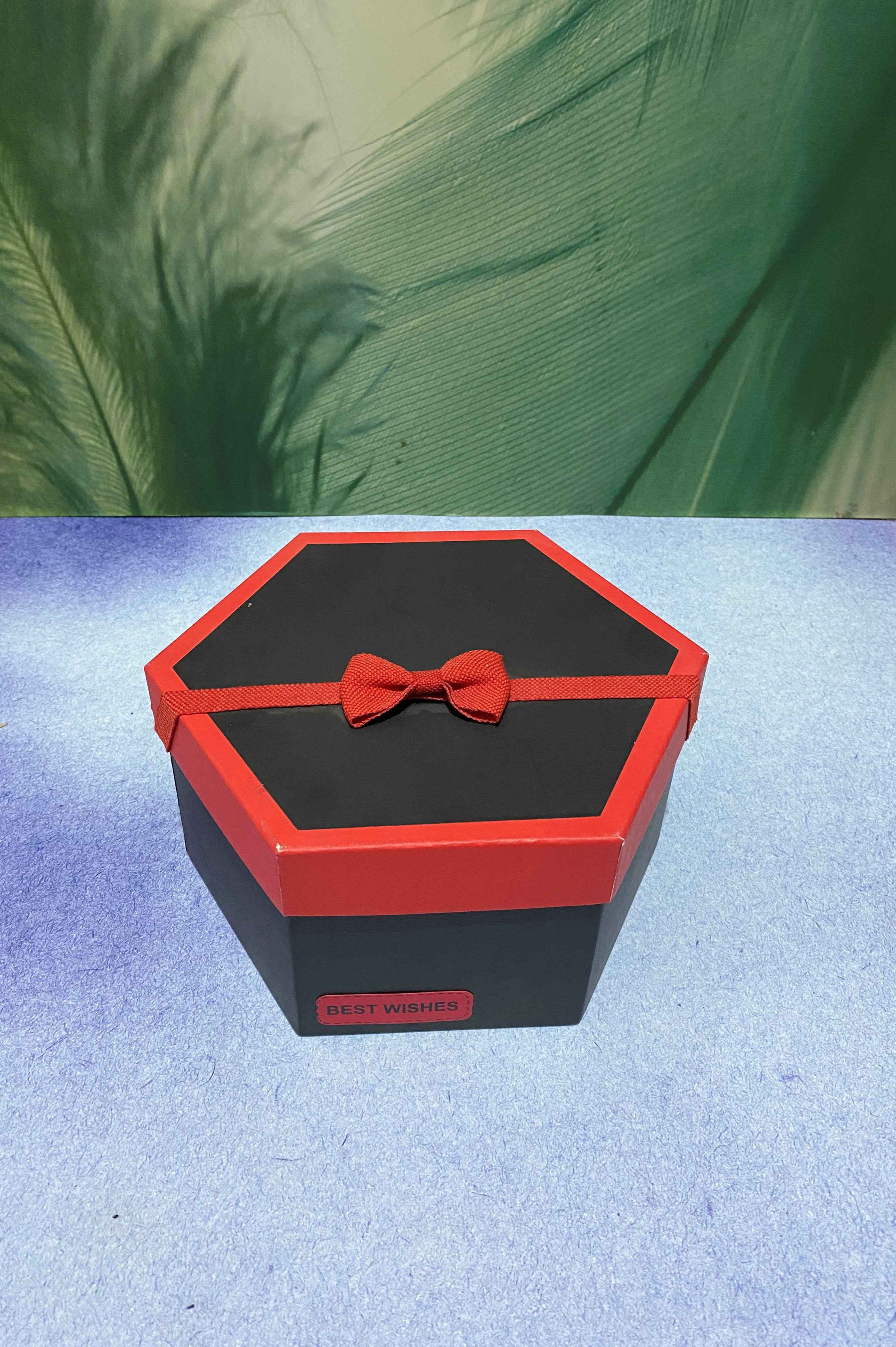 باکس جعبه کادویی مدل 6 ضلعی سایز متوسط